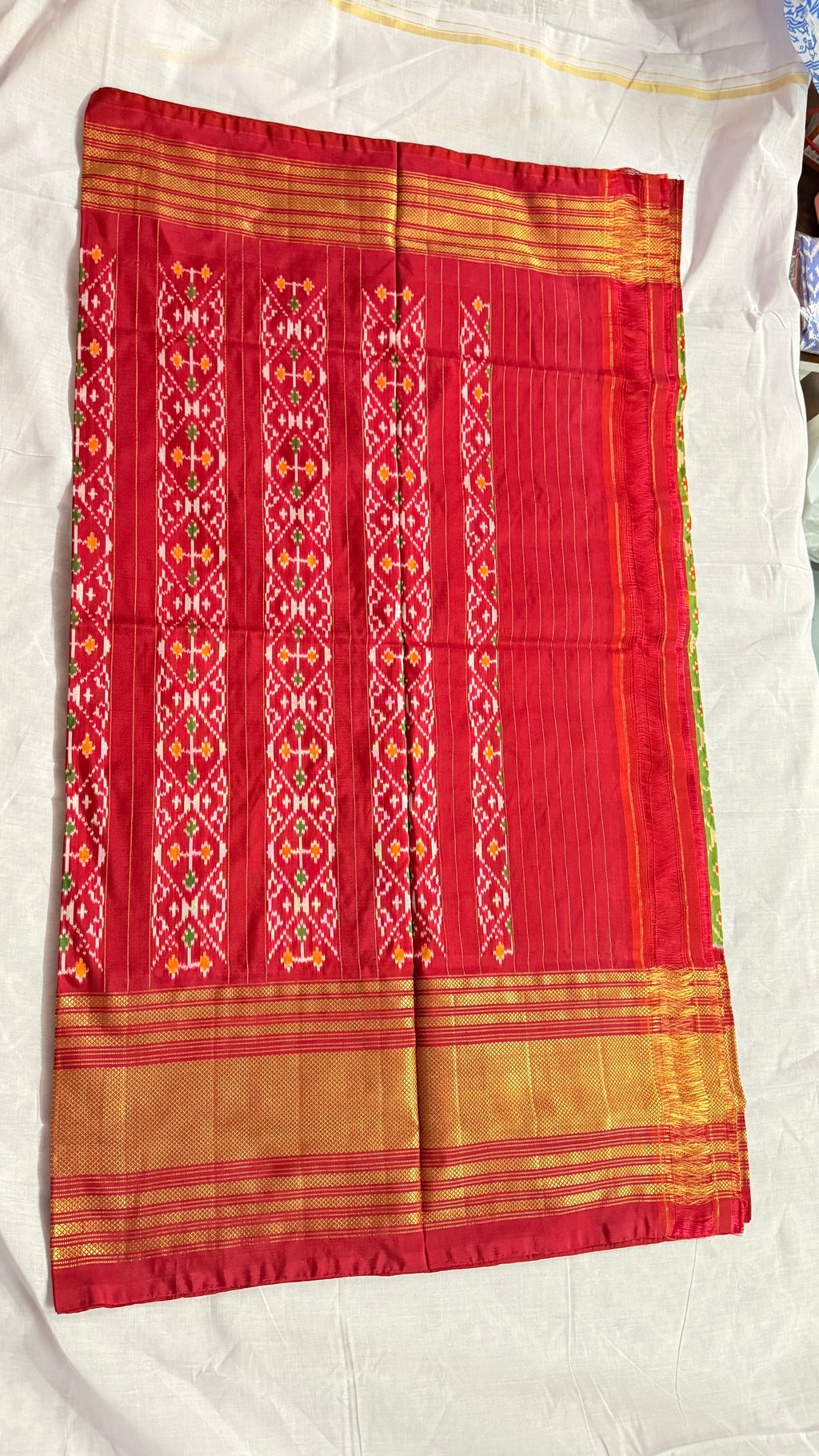 Pochampally Ikat Pure Silk Saree – Green & Maroon | Handwoven Ikat Body With Rich Gold Zari Border ths-20