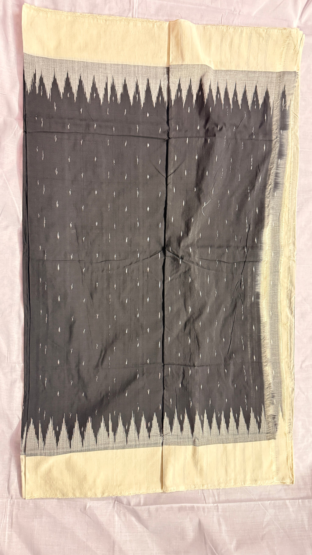 Black & Off-White Pochampally Ikat Cotton Saree | Handwoven Soft Cotton thc -4