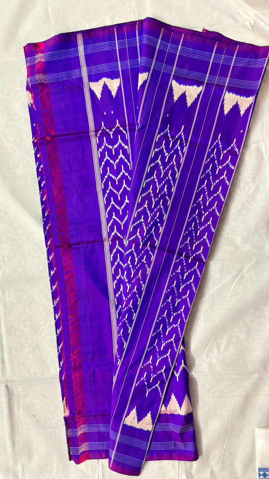 Blue-Violet Pochampally Ikat Pure Silk Saree with White Zig-Zag Motifs & Striped Border THS-5