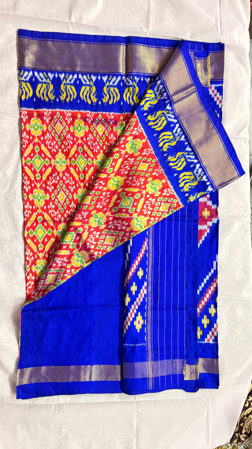 Royal Blue & Red Pochampally Ikat Pure Silk Saree with Golden Zari Border – Handloom | Silk Mark Certified ths-13