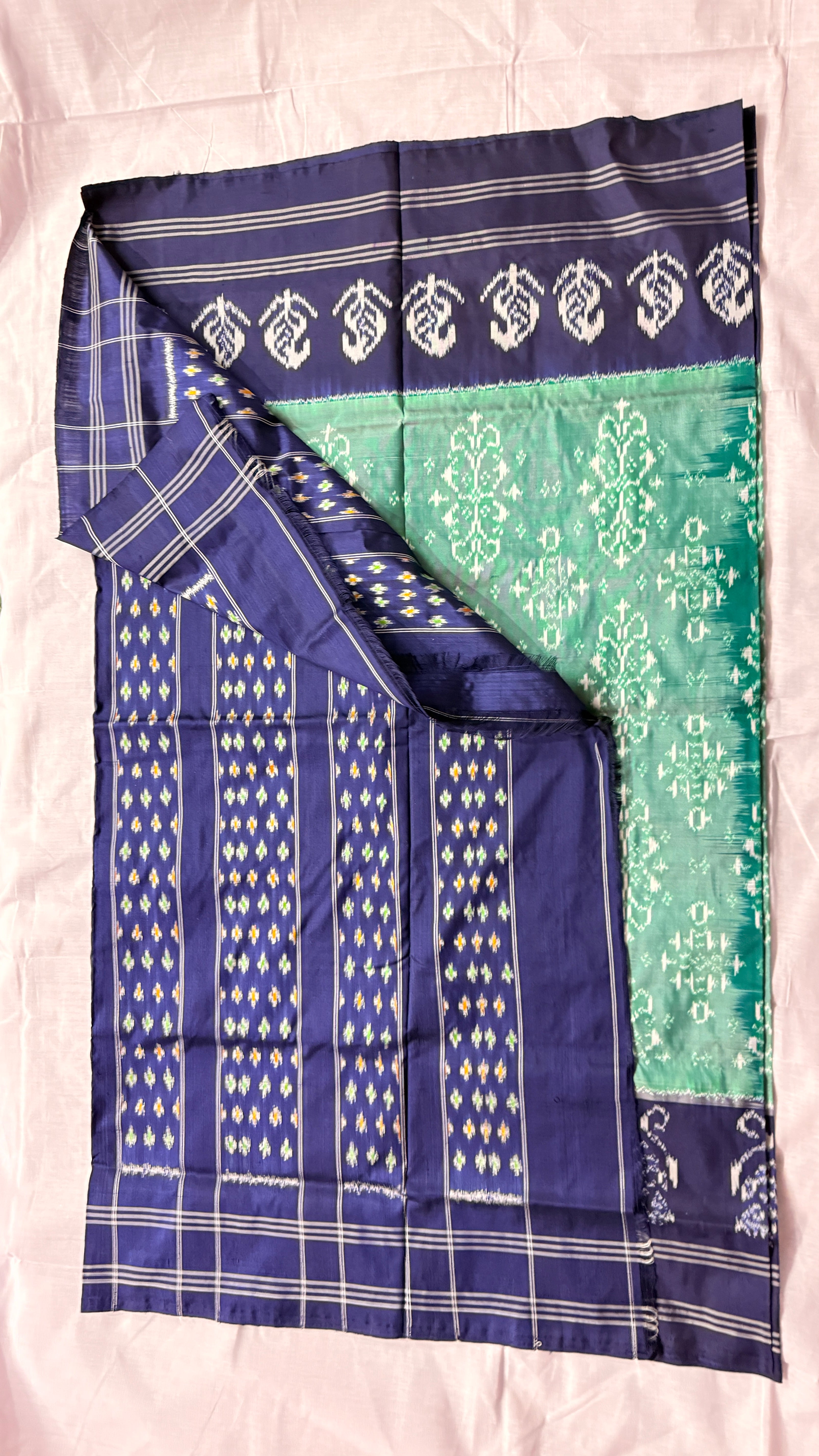 Navy Blue & Sea Green Pochampally Ikat Pure Silk Saree – Handloom Certified | Soft, Lightweight Pure Mulberry Silk ths -17