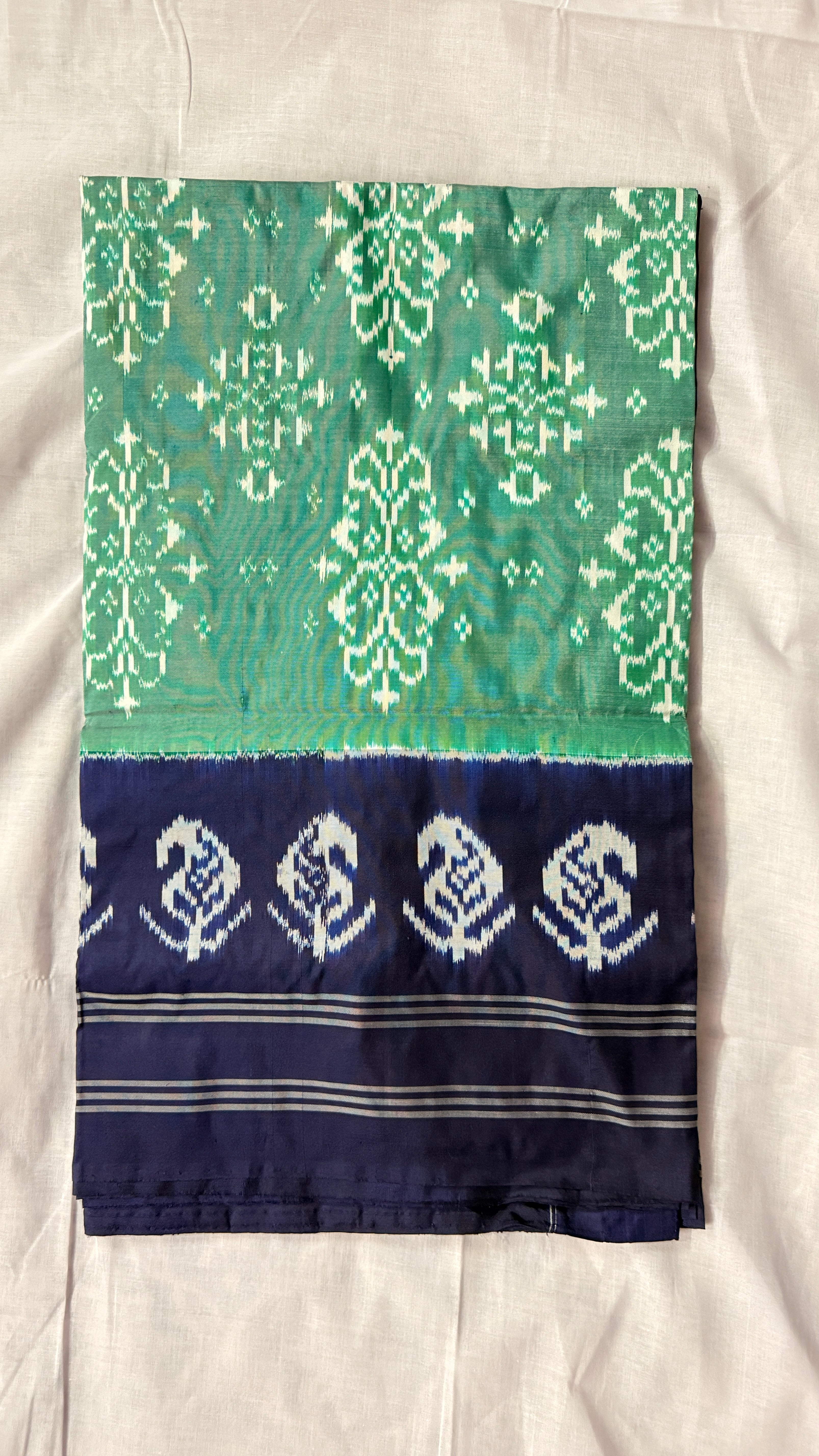 Navy Blue & Sea Green Pochampally Ikat Pure Silk Saree – Handloom Certified | Soft, Lightweight Pure Mulberry Silk ths -17