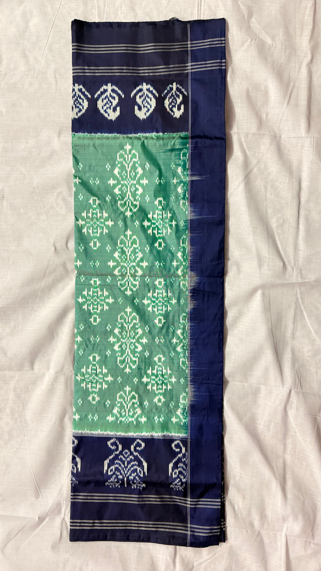 Navy Blue & Sea Green Pochampally Ikat Pure Silk Saree – Handloom Certified | Soft, Lightweight Pure Mulberry Silk ths -17